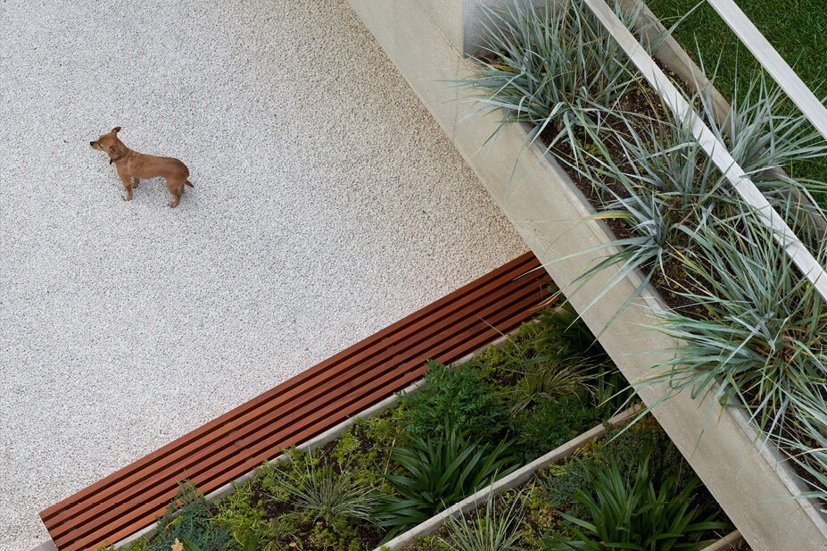 VERTICAL COURTYARD HOUSE